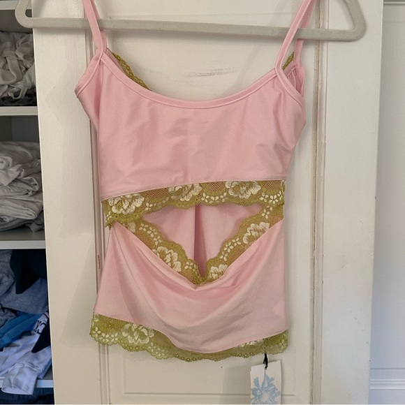 Mode Mischief Flora Lace Cami - Picture 5 of 10